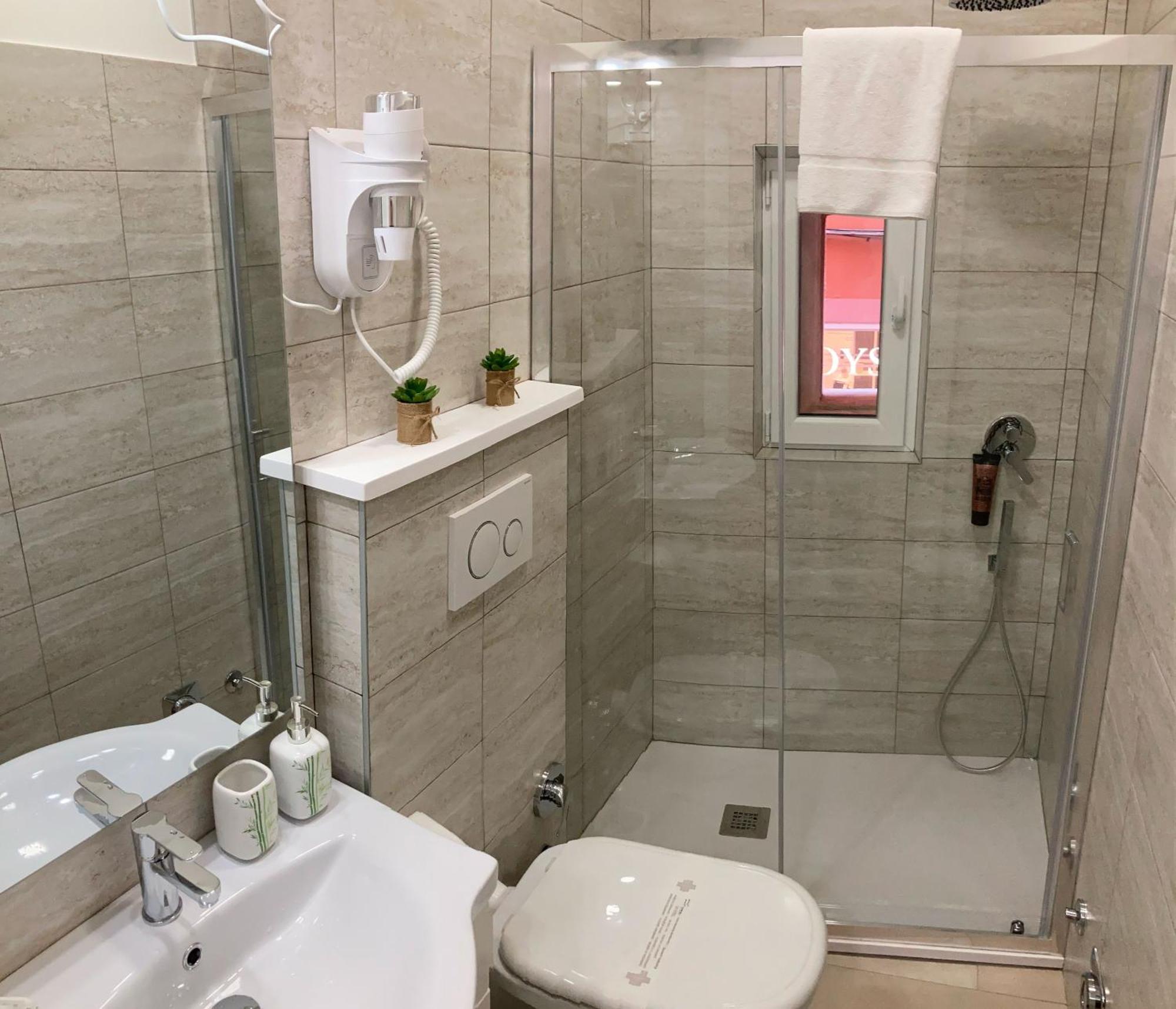 Bologna Central Apartments - Indipendenza 36 ภายนอก รูปภาพ